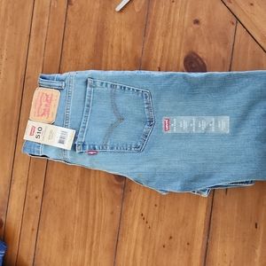 NWT Levis for youths